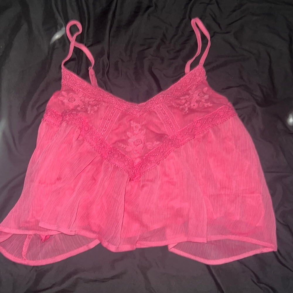 Pink tank top